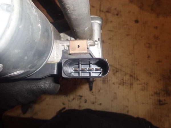 MOTEUR D ESSUIE GLACE VW GOLF 6 - Vue 3